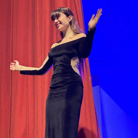 Η Νεφέλη Μούσουρα καταχειροκροτείται στο τέλος του ρεσιτάλ