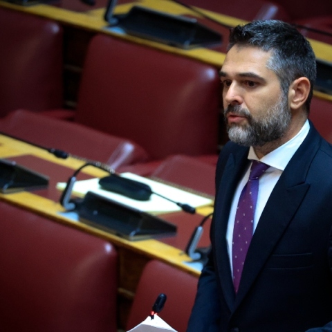 O βουλευτής Φθιώτιδας, Γιάννης Σαρακιώτης