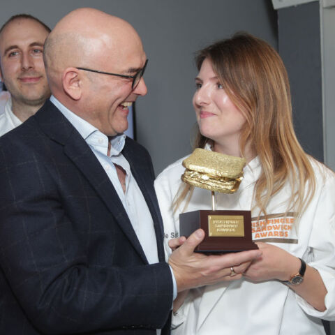 Masterchef: Εκτός ο παρουσιαστής της βρετανικής εκπομπής λόγω ανάρμοστης συμπεριφοράς