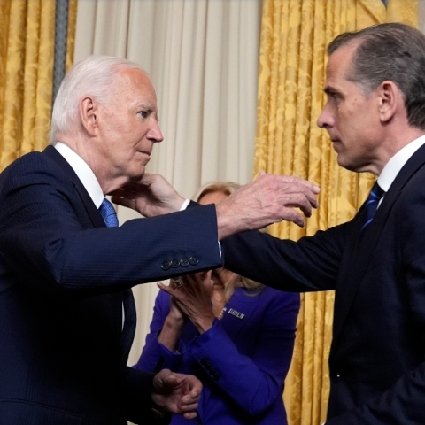 O Τζο Μπάιντεν με τον γιο του, Χάντερ στον Λευκό Οίκο