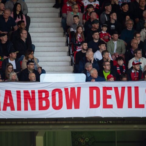 Mάντσεστερ Γιουνάιτεντ: Γιατί η ομάδα δεν θα φορέσει τζάκετ με το ουράνιο τόξο