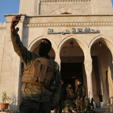 τζιχαντιστης τραβαει selfie