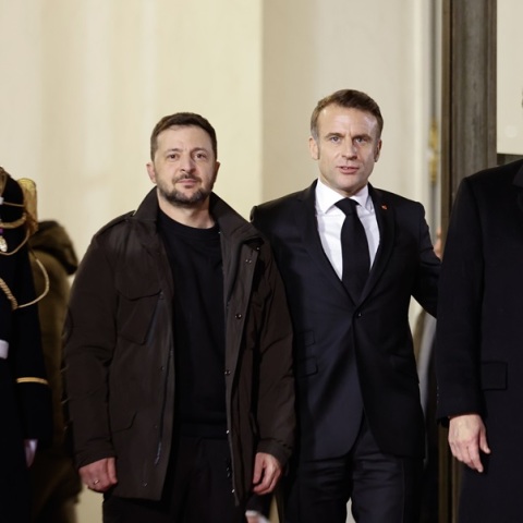 Ζελένσκι: Μια καλή και παραγωγική συνάντηση με Τραμπ και Μακρόν