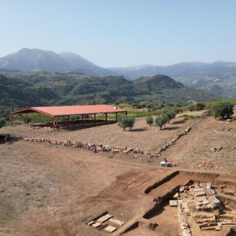 ΥΠΠΟ: Σπουδαία ευρήματα από την ανασκαφική έρευνα στην Τραπεζά Αιγίου- αρχαίες ΡύπεςΥΠΠΟ: Σπουδαία ευρήματα από την ανασκαφική έρευνα στην Τραπεζά Αιγίου- αρχαίες Ρύπες