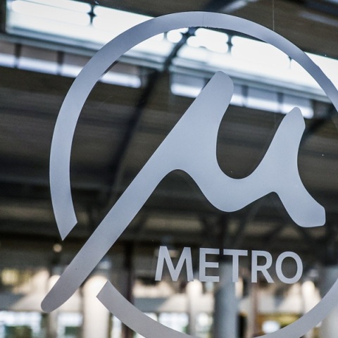 Μετρό Θεσσαλονίκης: «Το έκανα για την κοπέλα μου» - Καταδικάστηκε ο 19χρονος που έκανε γκράφιτι στο σταθμό Βενιζέλου