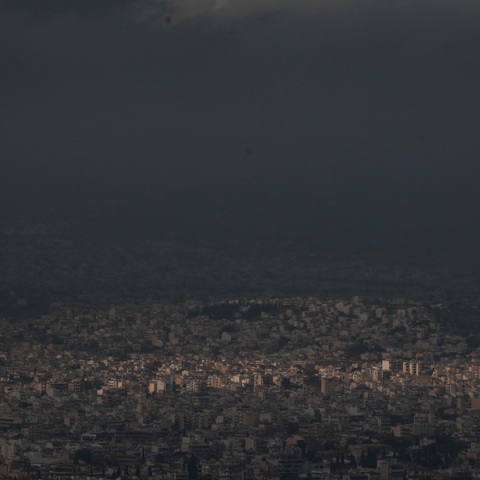 Αλλάζει ο καιρός το Σαββατοκύριακο: Έρχονται βροχές, καταιγίδες και..χιόνια