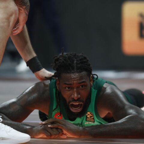 Εuroleague: Η νίκη του ΠΑΟ επί της Μπασκόνια επισκιάστηκε από τον τραυματισμό του Λεσόρ