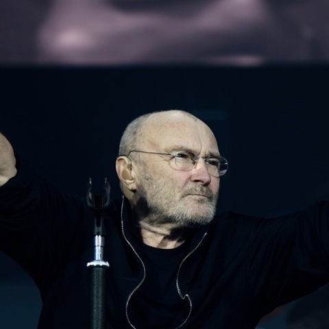 Φιλ Κόλινς: Σπάνια ενημέρωση για την υγεία του, αφού έχασε την ικανότητα να παίζει ντραμς πριν από 3 χρόνια