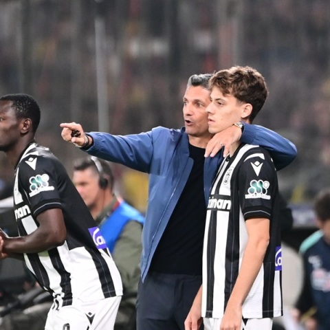 ΠΑΟΚ: Επικό σχόλιο Λουτσέσκου στον Κωνσταντέλια που παντρεύεται σε λίγες μέρες