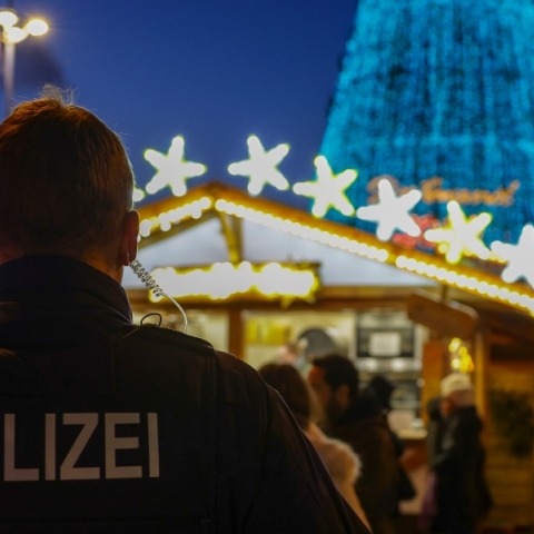 αστυνομικος, αγορά