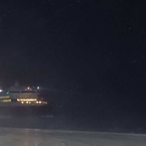 Νάξος: Αδύνατη η πρόσδεση του Blue Star Delos στο λιμάνι λόγω των θυελλωδών ανέμων