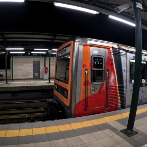 Μοσχάτο: Καπνοί σε βαγόνι του ηλεκτρικού