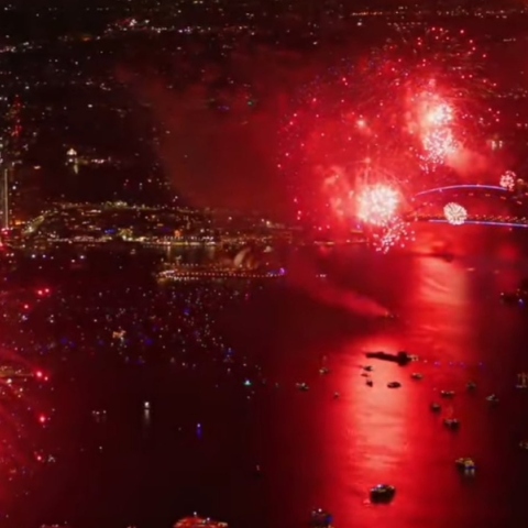 Πυροτεχνήματα, λιμανι, θαλασσα, καραβια