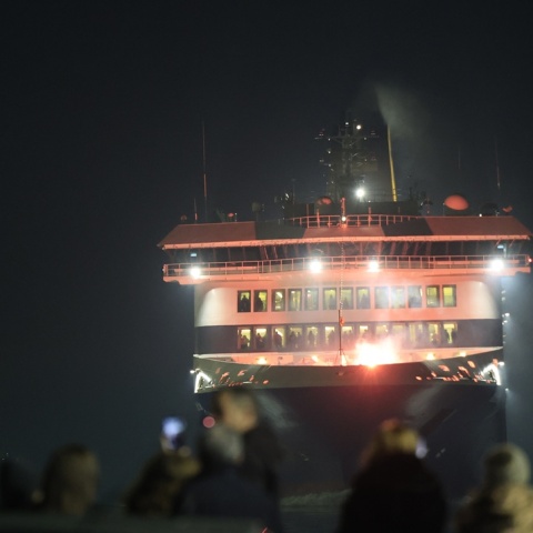 Ο Πειραιάς υποδέχθηκε το πρώτο πλοίο για το 2025