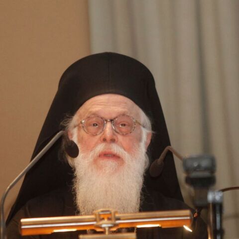 Αρχιεπίσκοπος Αλβανίας Αναστάσιος: Επιδεινώθηκε η υγεία του - Αεροδιακομιδή στην Αθήνα