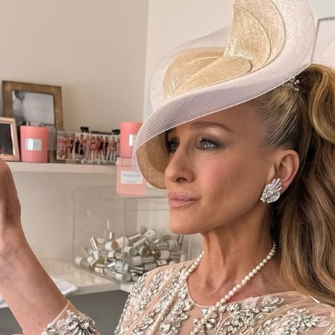 «Την αγαπώ»: Η Σάρα Τζέσικα Πάρκερ αποθέωσε την Άννα Βίσση