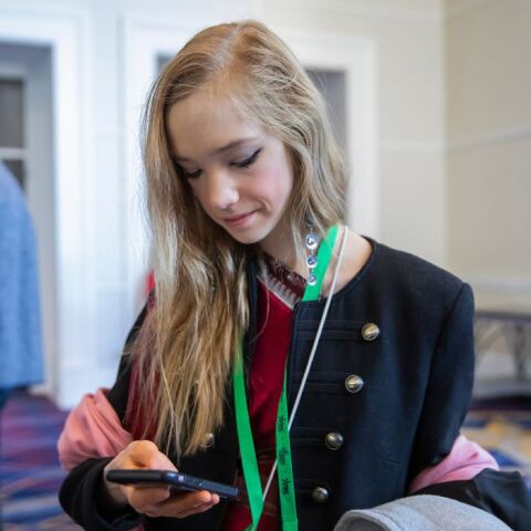 Έλον Μασκ: Η influencer που είναι τα «αυτιά και τα μάτια» του στην Γερμανία