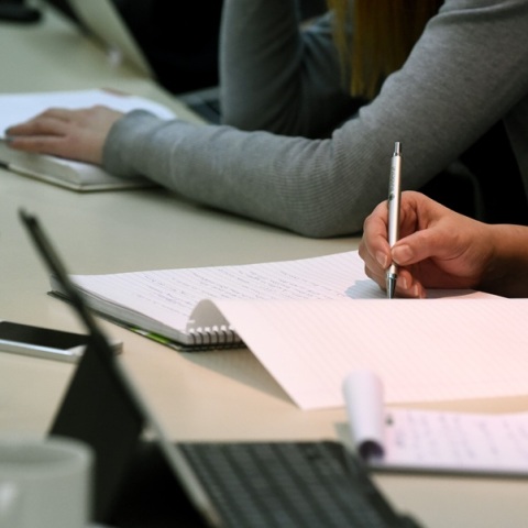 ΚΕΦΙΜ: Οι Έλληνες το 2024 δούλεψαν 179 ημέρες για να αποκτήσουν φορολογική ελευθερία