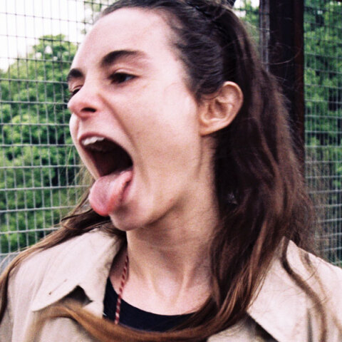 Μην Πετάξεις Τίποτα