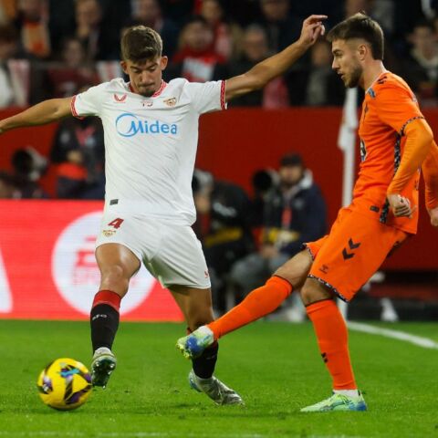 Σεβίλλη: Συνελήφθη ποδοσφαιριστής της για παράνομο στοιχηματισμό