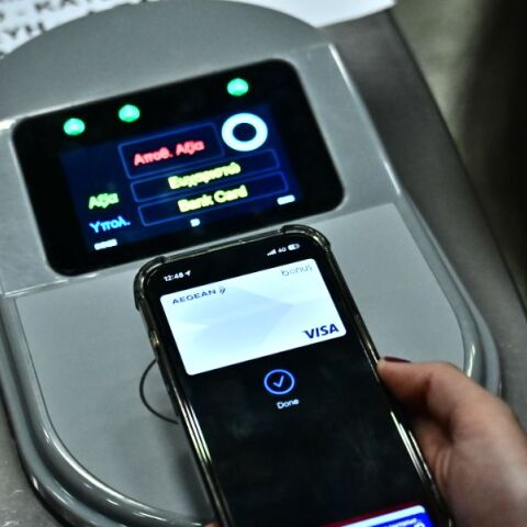 Tap2ride, η Αθήνα γίνεται έξυπνη πόλη - Ξεκίνησαν οι ανέπαφες πληρωμές στα Μέσα Μεταφοράς