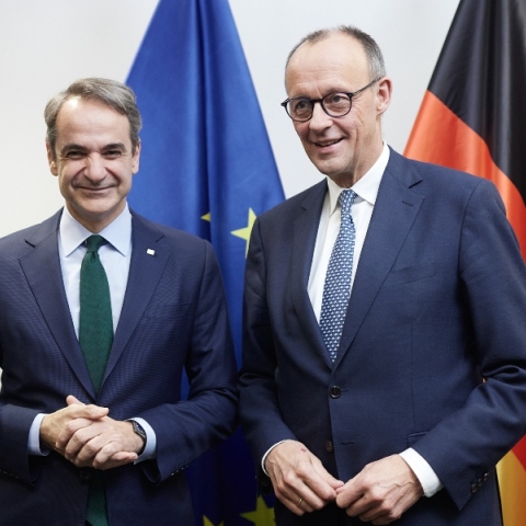 Ο Πρωθυπουργός, Κυριάκος Μητσοτάκης με τον Φρίντριχ Μερτς στο Βερολίνο