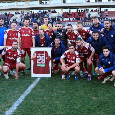 Η Λάρισα απέσυρε τη φανέλα με το νούμερο «29» προς τιμήν του Ματίας Ακούνια