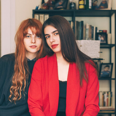 Η Νεφέλη και η Νίκη Μπραβάκη