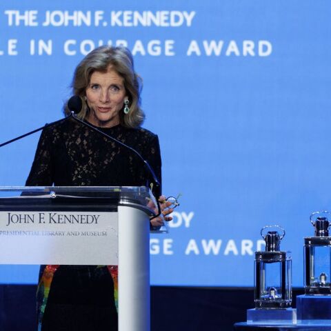 Ρόμπερτ Κένεντι Τζούνιορ: Η ξαδέλφη του και κόρη του JFK τον χαρακτηρίζει «αρπακτικό»