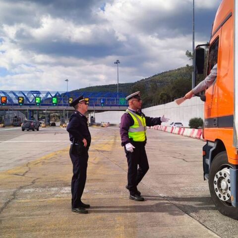 Αττική: Πάνω από 2000 παραβάσεις βεβαιώθηκαν χθες σε ελέγχους σε φορτηγά