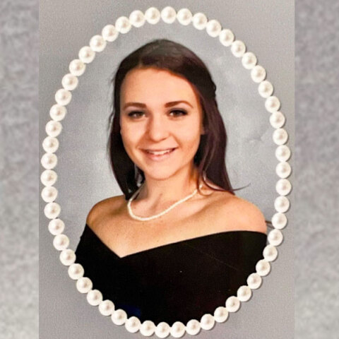 Μάντλιν (Μάντι) Κίνγκσμπερι