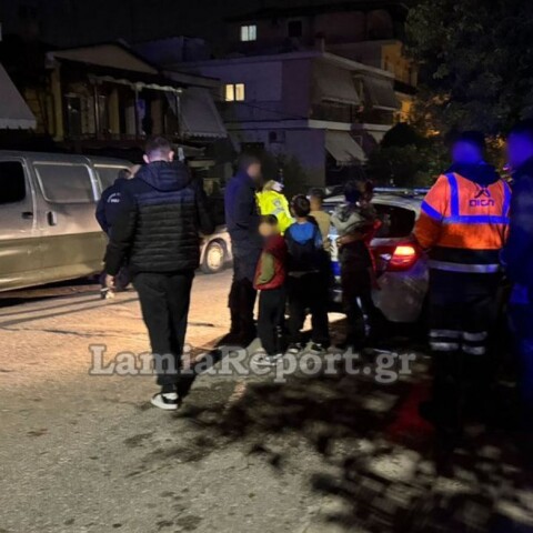 Λαμία: Παιδάκι παρασύρθηκε από αυτοκίνητο και διακομίστηκε στο νοσοκομείο