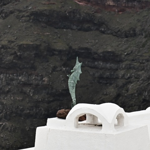 Σαντορίνη: Σωρεία fake ΑΙ βίντεο στο TikTok δείχνουν την έκρηξη του ηφαιστείου