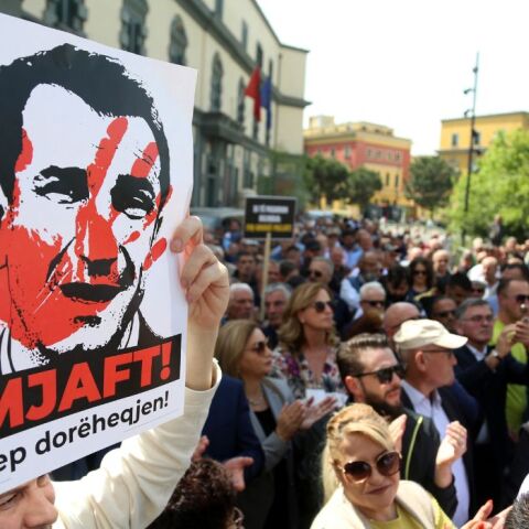 Ο Έριον Βελίαϊ, δήμαρχος των Τιράνων από το 2015, θεωρείται προσκείμενος στον πρωθυπουργό Έντι Ράμα