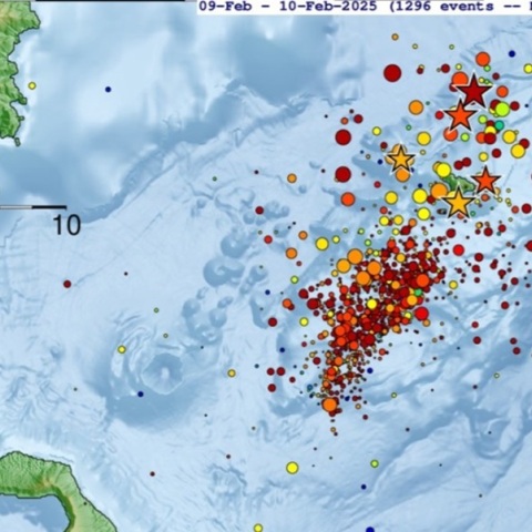 ΕΚΠΑ για Σαντορίνη-Αμοργό: Πάνω από 14.000 δονήσεις από τις 26 Ιανουαρίου