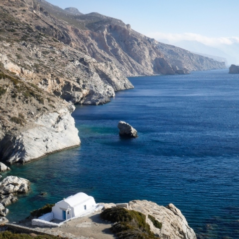 νησι, σπιτια, βραχοι, θαλασσα, συννεφα