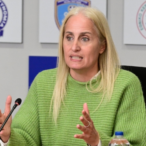 H καθηγήτρια γεωλογικής ωκεανογραφίας και ηφαιστειολόγος ΕΚΠΑ, Εύη Νομικού 