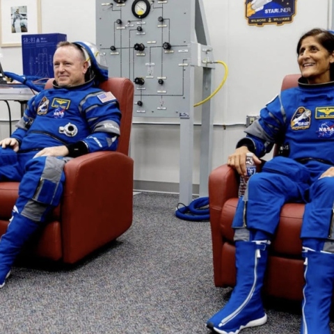 Οι αστροναύτες Σουνίτα Williams και Μπαρι Γουιλμορ