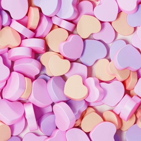 ροζ καραμελες σε σχημα καρδιας