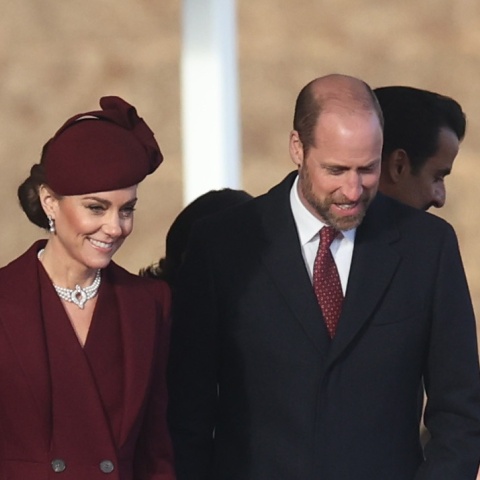 Πρίγκιπας Ουίλιαμ και Κέιτ Μίντλετον γιορτάζουν τον Άγιο Βαλεντίνο με ένα τρυφερό φιλί