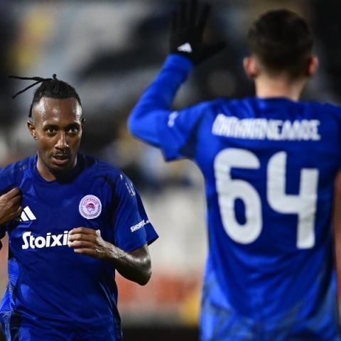 ποδοσφαιριστες πανυγηριζουν