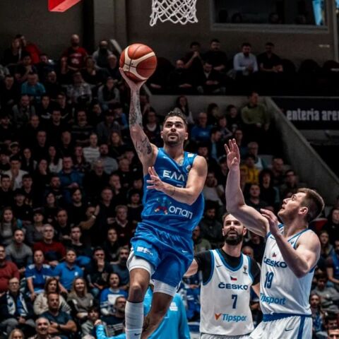 EuroBasket: Πρόκριση της Εθνικής στην τελική φάση με πρωταγωνιστή τον Τολιόπουλο