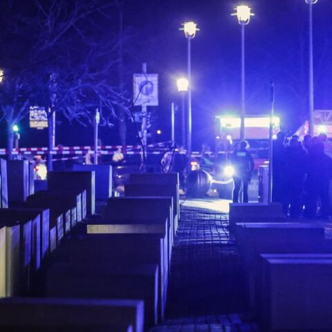 Βερολίνο: Άνδρας μαχαιρώθηκε στο μνημείο του Ολοκαυτώματος