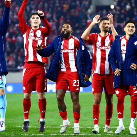 ποδοσφαιριστες πανυγηριζουν