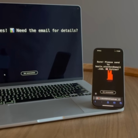 lapto διπλα σε κινητο