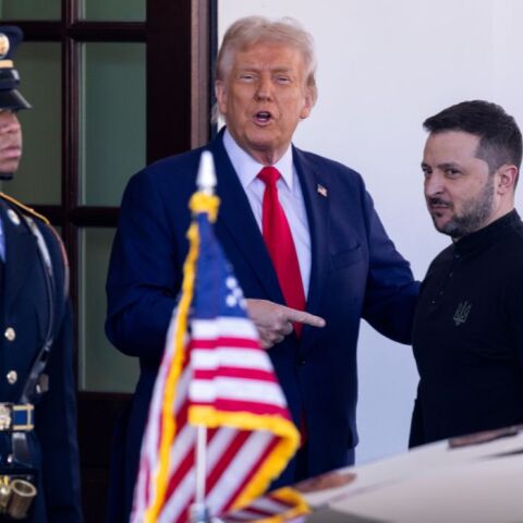 Oυκρανία: Στον Λευκό Οίκο ο Ζελένσκι για να υπογράψει με τον Τραμπ την συμφωνία για τα ορυκτά