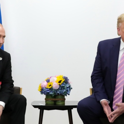 Πρώην σύμβουλος Ρίγκαν στην AV: Δεν θα έδινε ποτέ συγχωροχάρτι στον Πούτιν όπως ο Τραμπ