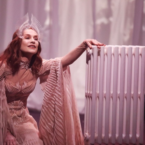 Η Ιζαμπέλ Ιπέρ ως Βερενίκη του Ρομέο Καστελούτσι