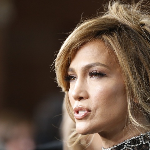 Εν εξάλλω η Τζένιφερ Λόπεζ για τις κοινές φωτογραφίες του Μπεν Άφλεκ με την Τζένιφερ Γκάρνερ