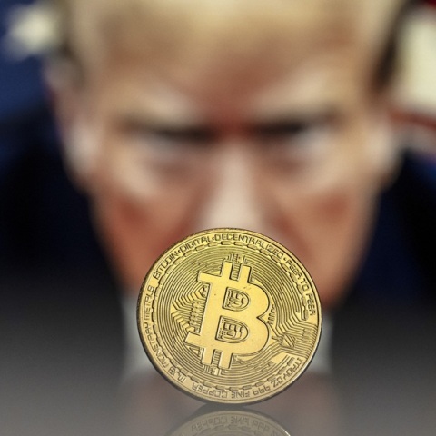 Expainer: Γιατί ο Τραμπ δημιούργησε ένα «στρατηγικό» απόθεμα κρυπτονομισμάτων;